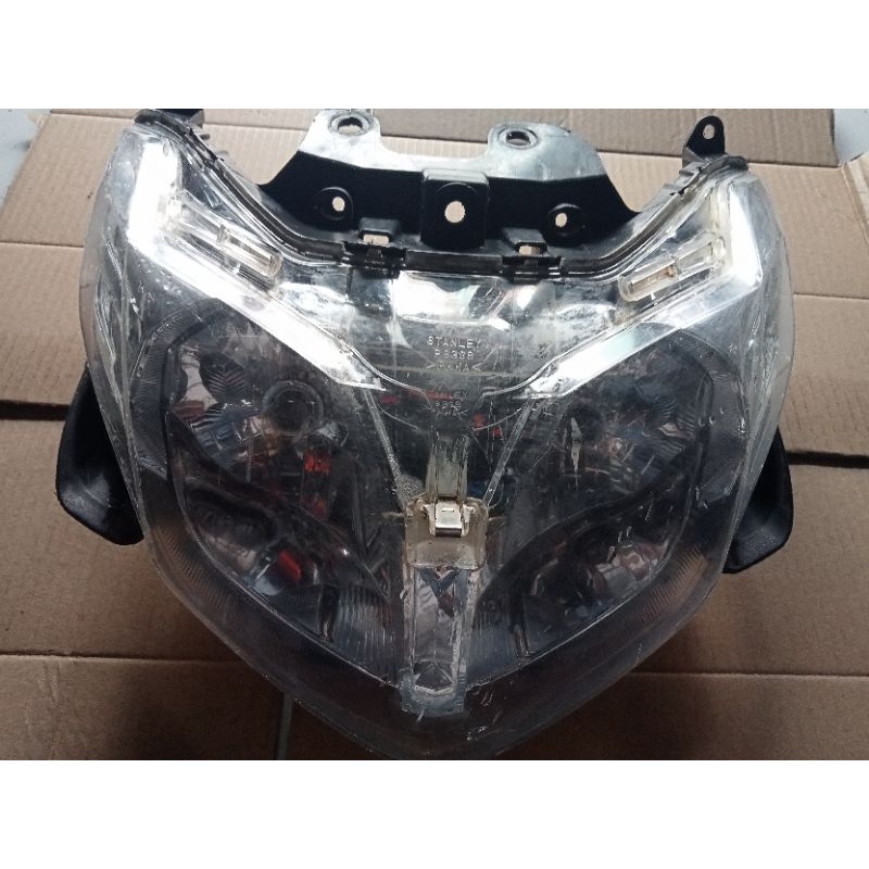 lampu depan reflektor Yamaha Xeon karbu
