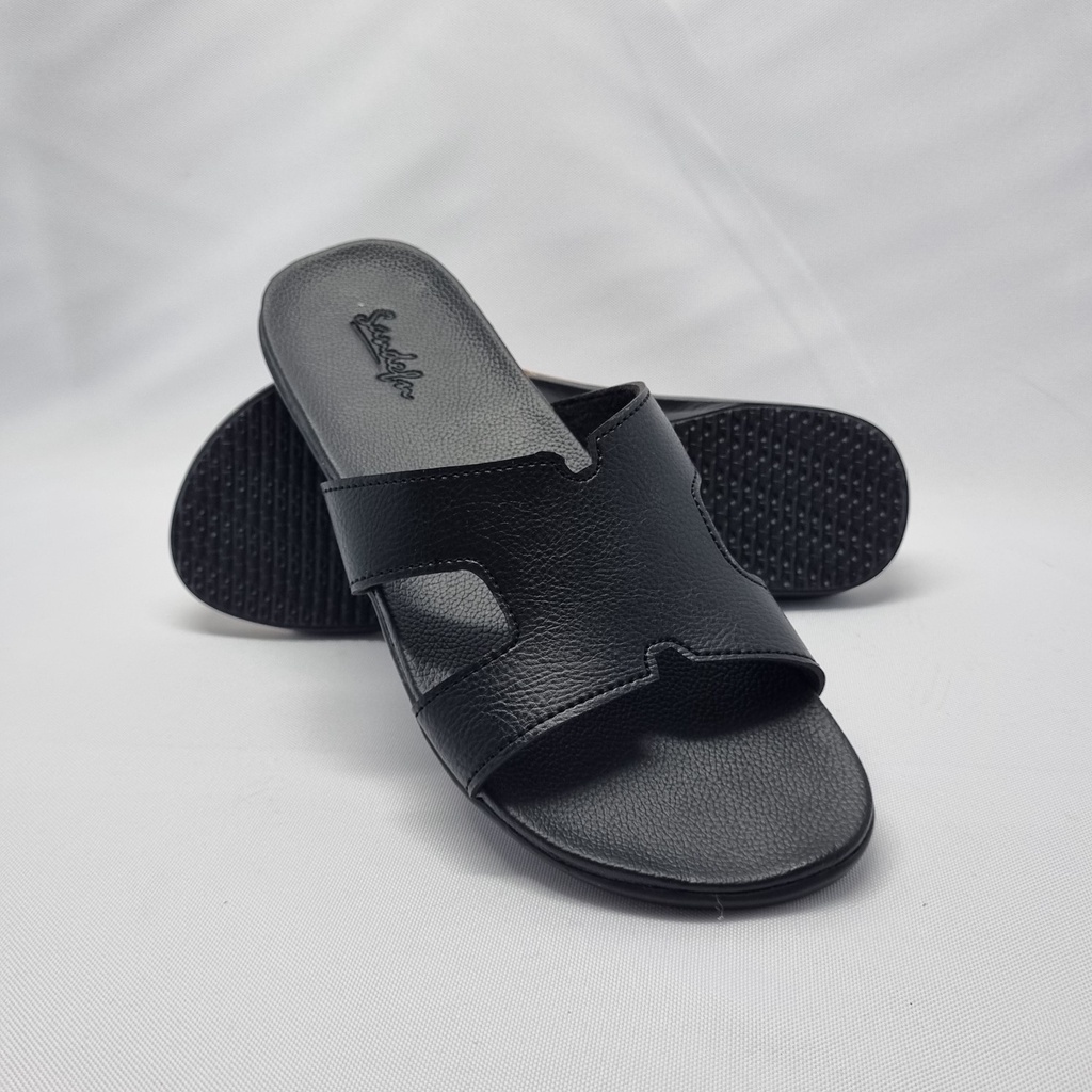 SANDAL WANITA SELOP 301 HITAM.SANDAL FLAT WANITA.SANDAL RUMAH.SANDAL SANTAI.SANDAL KASUAL.SANDAL WANITA INDOOR OUTDOOR.SANDAL WANITA NYAMAN DAN ELEGAN