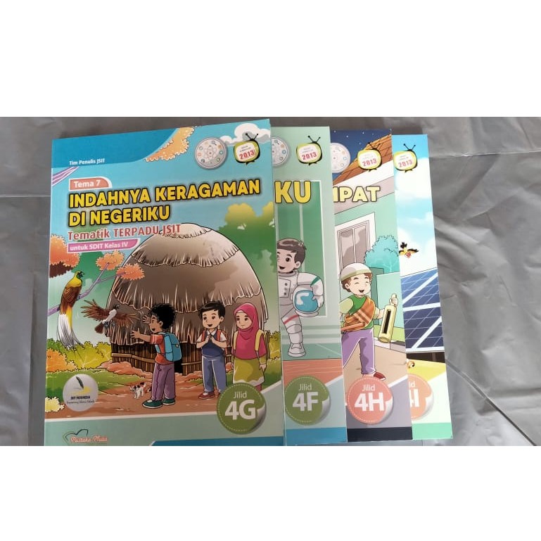 Paket Tematik Terpadu JSIT SD/MI Smester I dan II Kelas 4