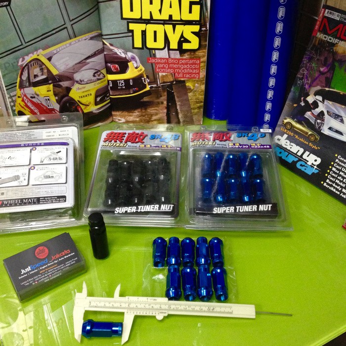 *Otomotif* Baut Roda Racing / Lug Nut Muteki / SR40