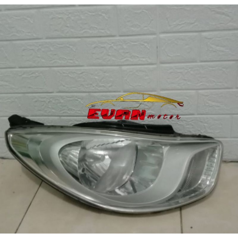 Headlamp lampu depan hyundai i10 tahun 2012