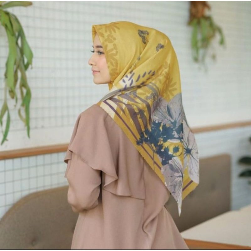 Terbaru !! Hijab Voal Segiempat Motif Asra Kuning Kerudung Segiempat Motif