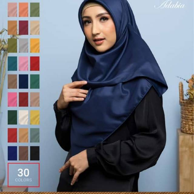 Segi empat Royal by adabia mufler