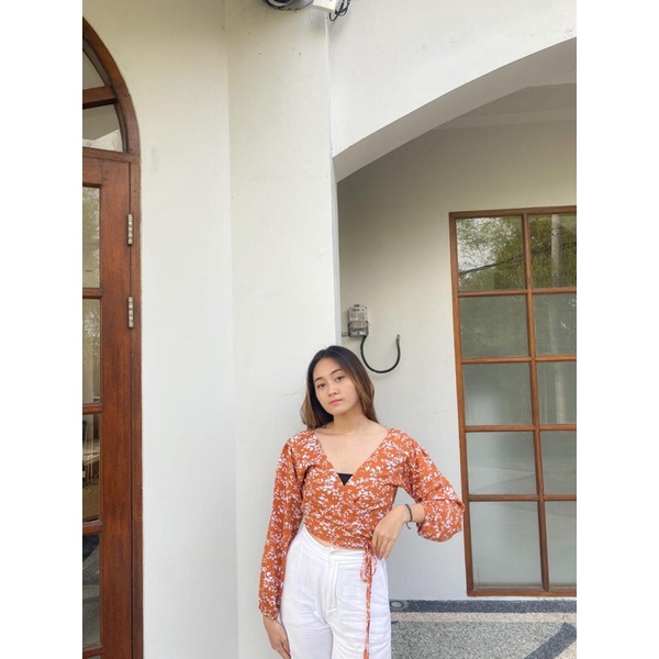 Flowy Wrap Top / Wrap Top