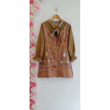 Blouse jumputan kombinasi