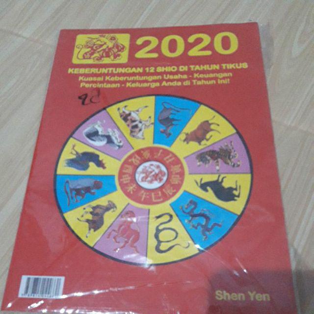  Buku Ramalan  Keberuntungan Shio di Tahun 2022 by Shen Yen 