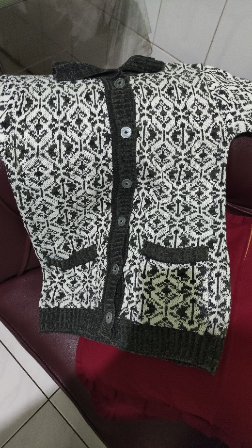 Mantel Rajut Motif Batik