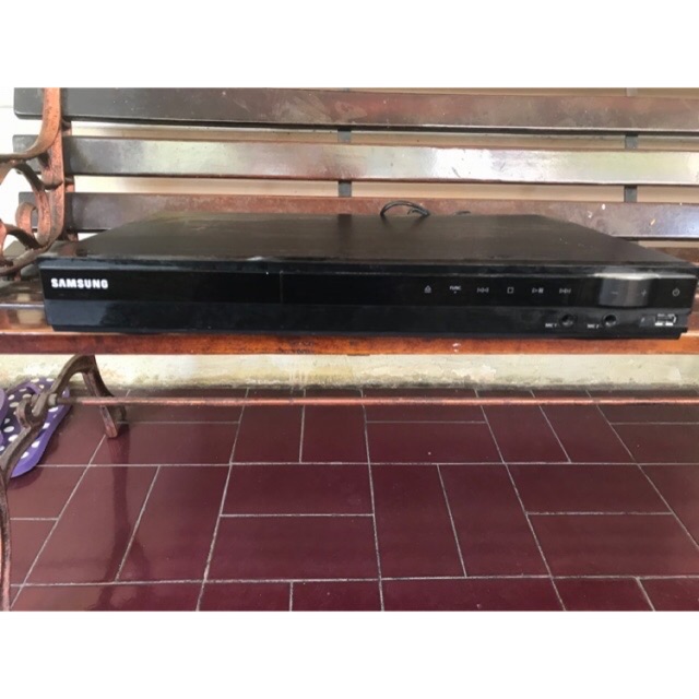 Samsung Home Theater HT C455 PLayer (No Speaker) + Remote