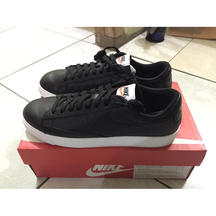 nike w blazer low