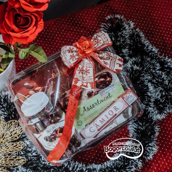 

Parsel Coklat Valentine Hadiah Valentine