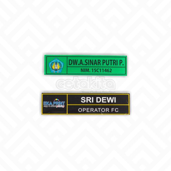 Nametag Pin Papan Nama Dada Akrilik Acrylic Resin Peniti
