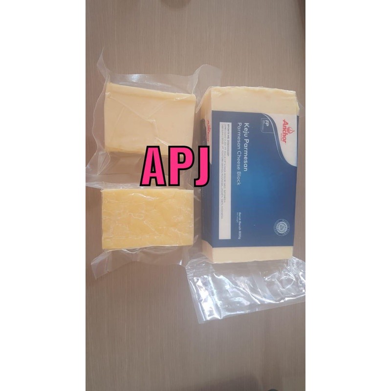 

Anchor Parmesan Blok 200gram