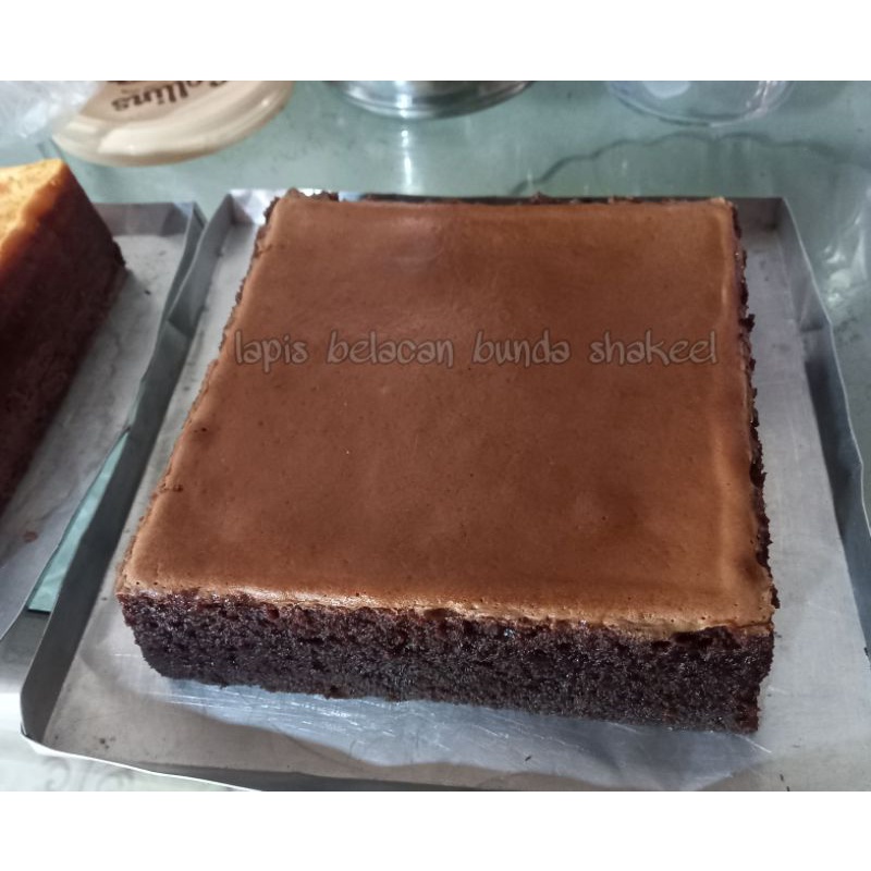 

Lapis belacan/lapis coklat KHAS SINGKAWANG BUNDA SHAKEEL