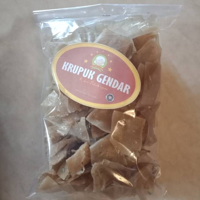 

Kerupuk gendar khas Pekalongan