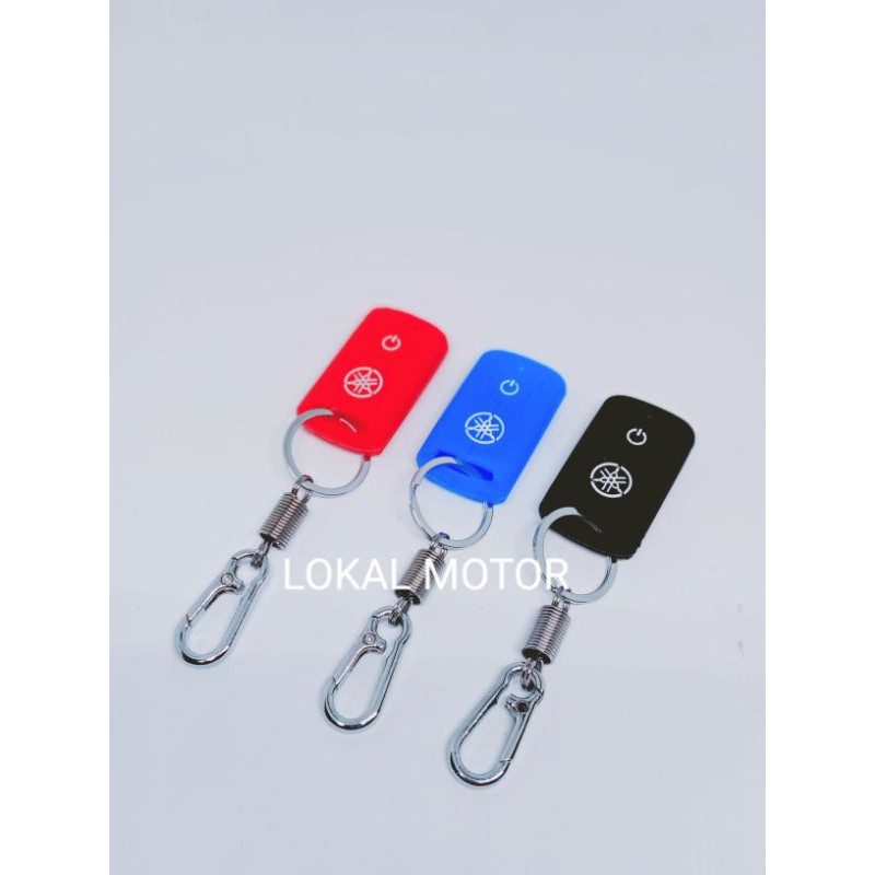 Gantungan kunci CARABINER dan Cover silicone remote keyless YAMAHA NMAX AEROX XMAX LEXI FREEGO