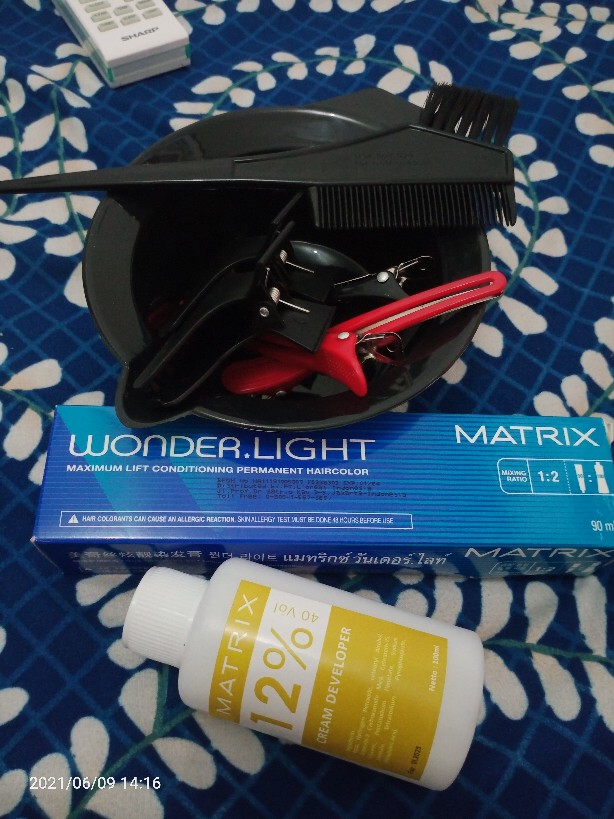 Mangkuk & Sisir Cat Semir Rambut / Wadah Cat Pikok / Sarung Tangan Karet