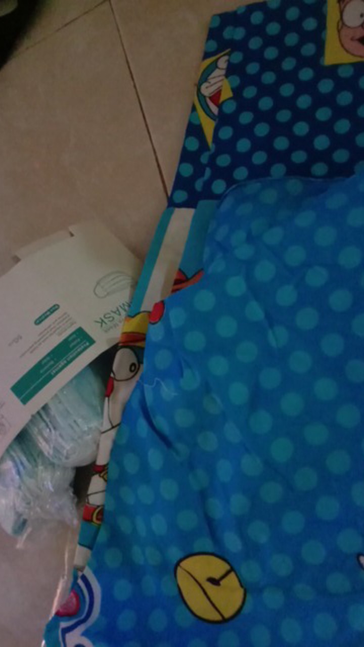 Sprei Doraemon Star Uk 90, 100, 120, 160, 180, 200