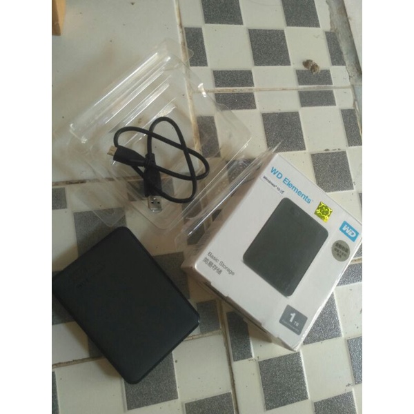 hardisk external 1tb , WD element (second)
