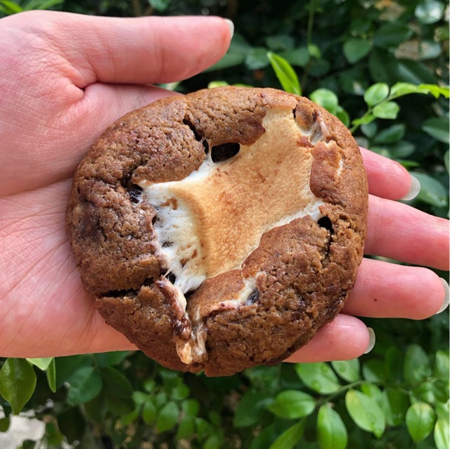 

SMORES COOKIE @thecookieclub.id