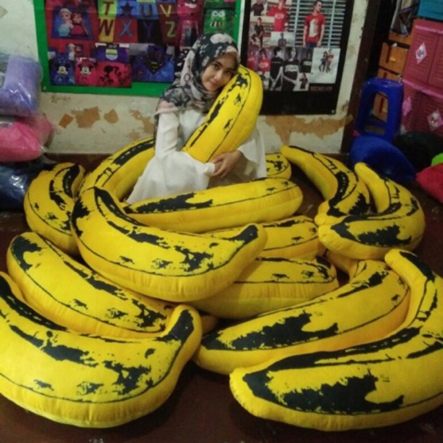 Bizzarpillow Bantal Guling Buah Pisang size XL BZ042
