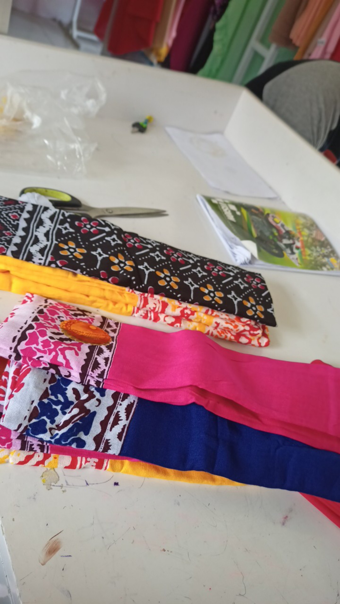 Selendang Tari Anak - Sampur Katun Batik Anak ( Banyak Pilihan Warna)