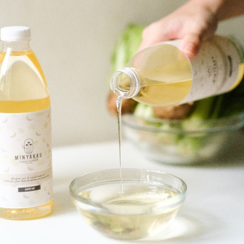 

Minyak Kelapa Asli - Minyakku Premium Coconut Oil 600ML