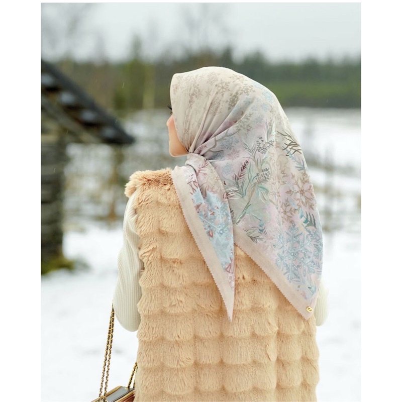 disney frozen Almond buttonscarves