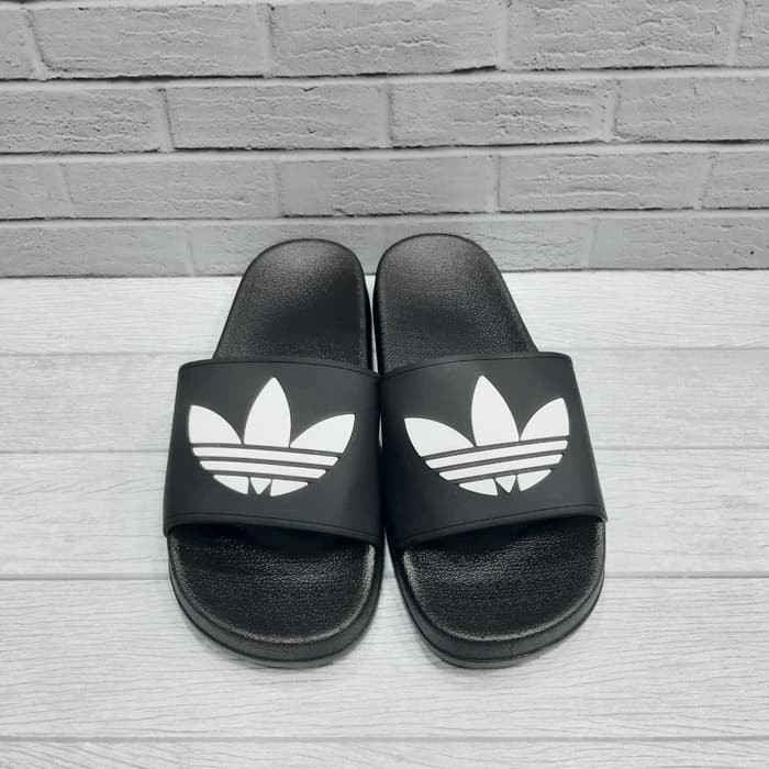 adidas black flip flop