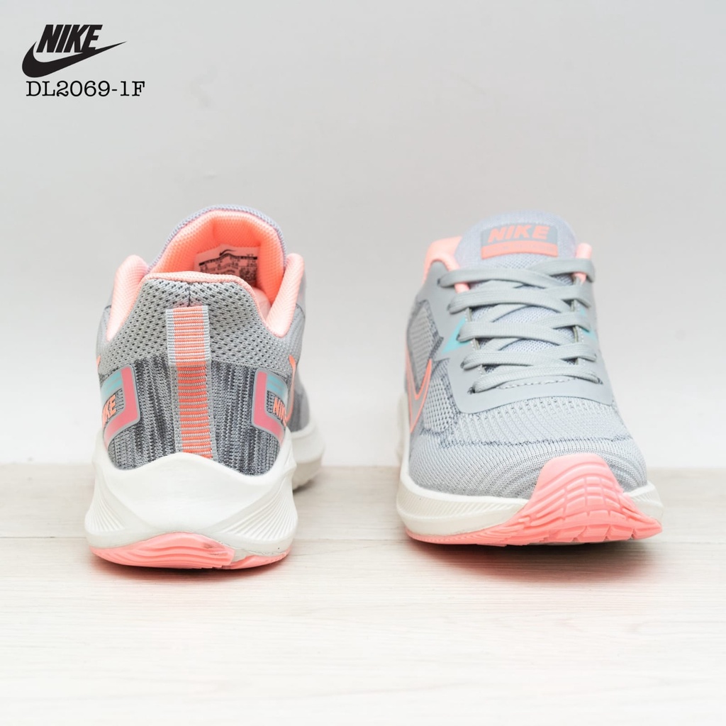 SEPATU CEWEK NIKE DL2069-1F