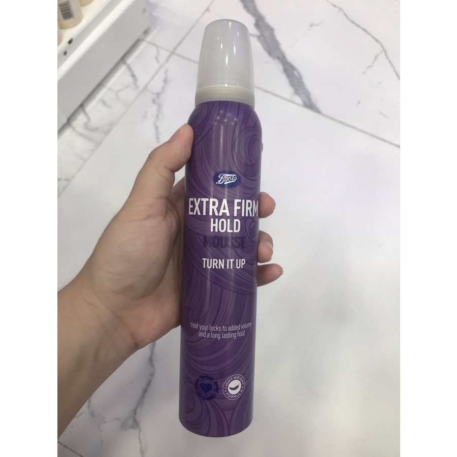 Jual Boots Extra Firm Hold Mousse Hair Styling Rambut Turn it Up 200ml