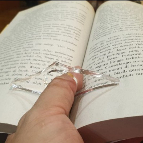 

Segera Miliki Acrylic Thumb Book - Akrilik Support Book Page Holder - Bookmark Gilaa!!!