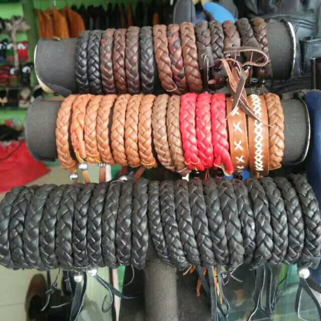 Gelang kulit asli