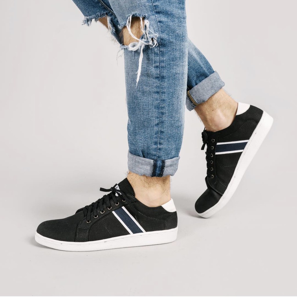 Miles & Co - Sepatu Cloyork Series - Hitam