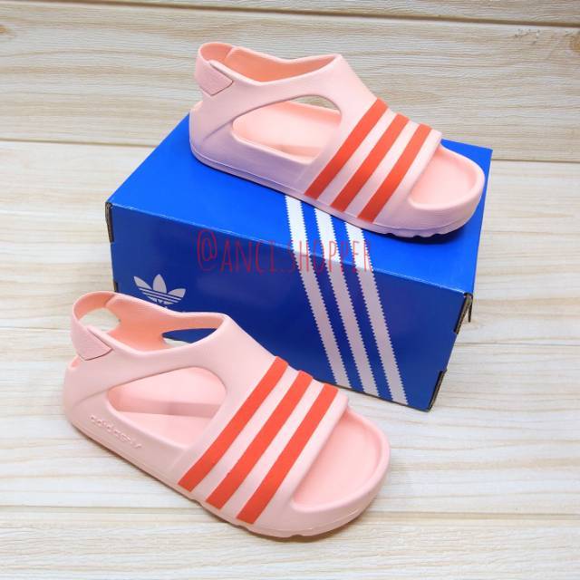 adidas adilette baby