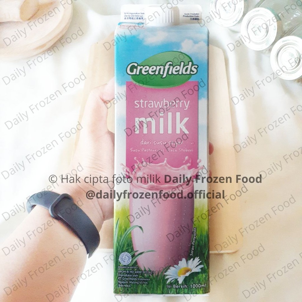 

Greenfields Strawberry Fresh Milk 1 Liter (Kemasan Tutup Putar) - Lebih Higienis