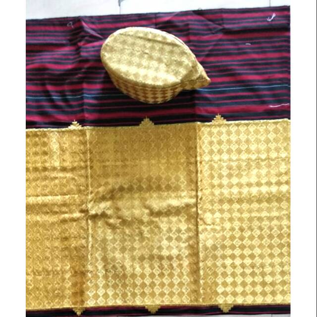 Kain tapis jungsarat bordir dan peci