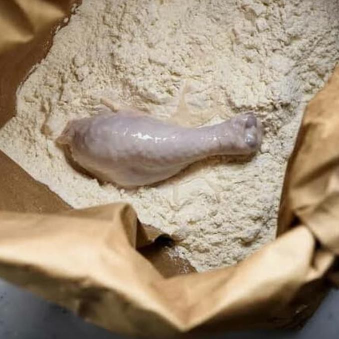 

GRATIS ONGKIR Batter Breader 1kg / Tepung Kentucky /Tepung Fried Chicken 1kg TP283