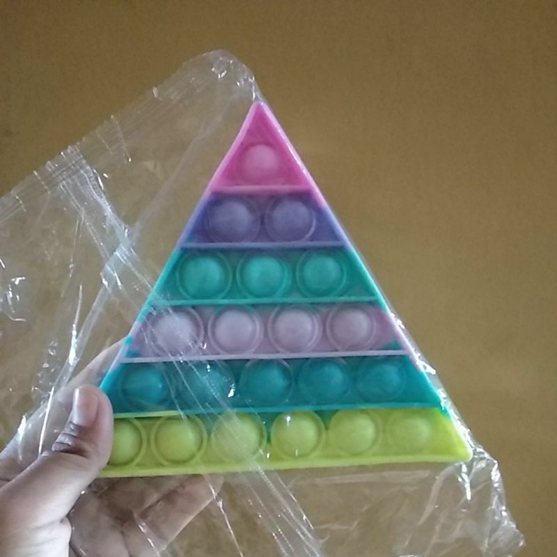 POP IT MAINAN ANAK VIRAL | DIAMETER 11-12 CM-Segitiga