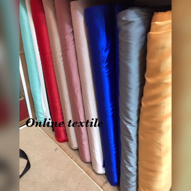 Kain bahan maxmara silk / bahan satin maxmara silek.