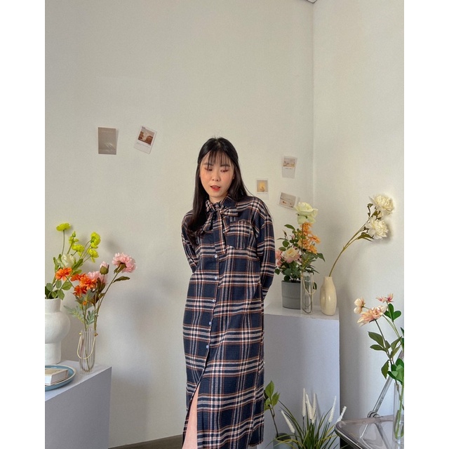 KANON - Iwa Flannel Dress - Dress kemeja midi flannel dengan belt