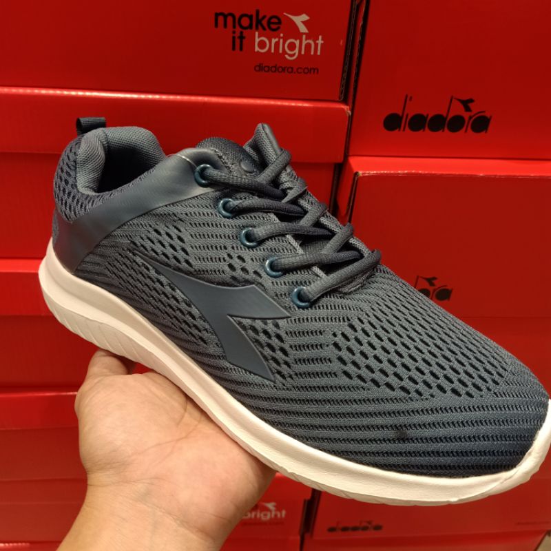 For sale Diadora running mens original store