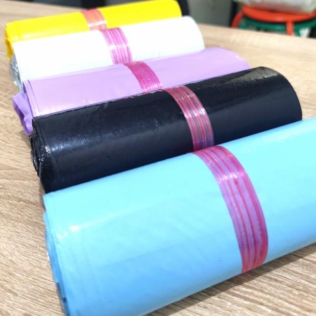 

오 Polymailer Glossy 25x35 100 lembar