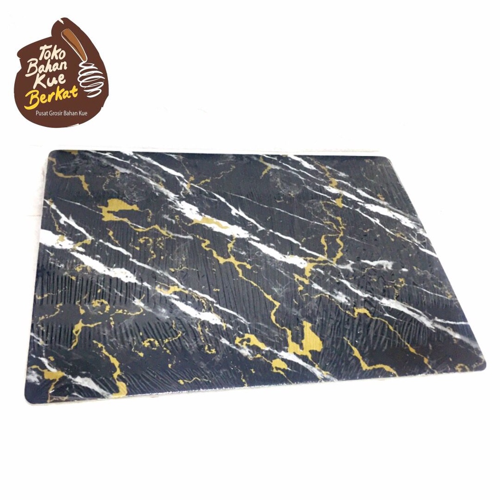 Rectangle 2 Marble Gold Black 30x40