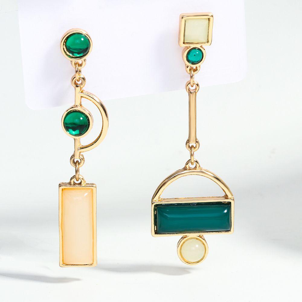 Mxbeauty Anting Drop Asimetris Berlian Imitasi Desain Hijau Rasa Populer Perhiasan Wanita Aksesoris Bulat Gaya Korea Sederhana Logam Gantung Menjuntai Earrings