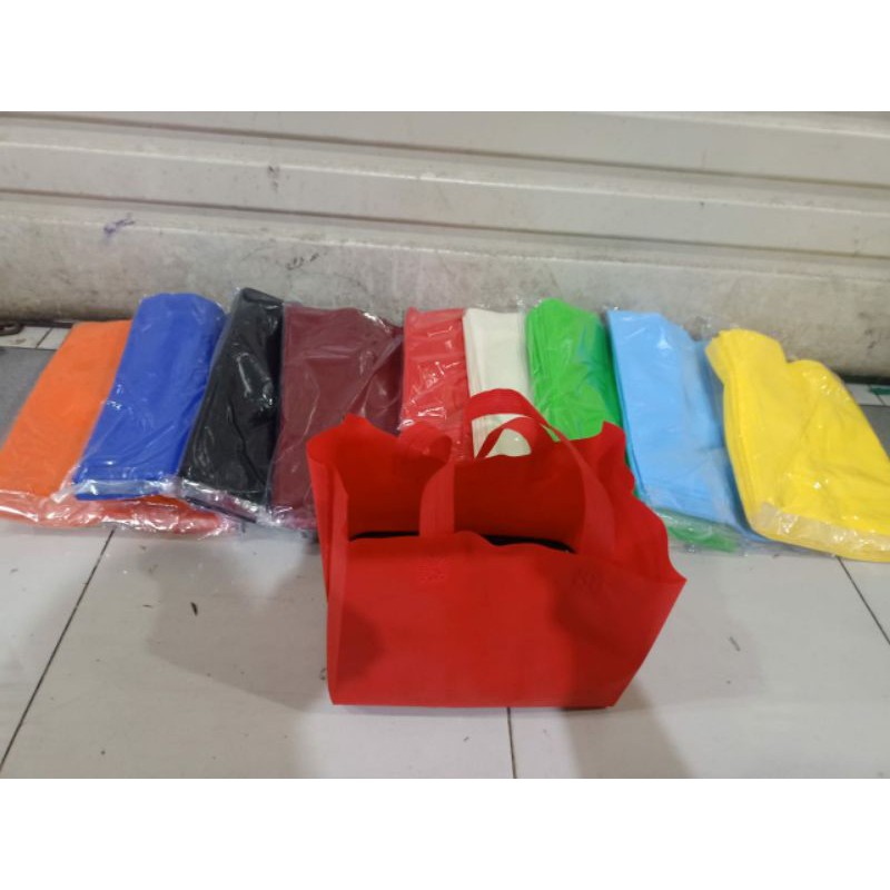 

tas kain bento bahan 70 gram isi 12 pcs terlaris dan termurah