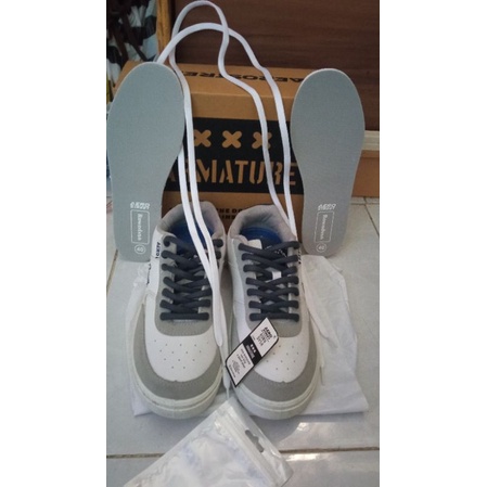 aerostreet rown division