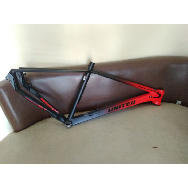 Frame UNITED SL7 Size M (17) tappered