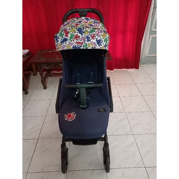 Preloved Stroller Cocolatte Dash R X Keith Haring (Preloved)