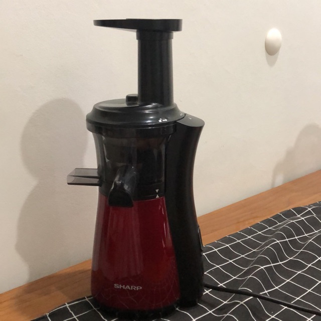 Preloved slow juicer sharp merah EJ-C20Y-RD slow juicer bekas