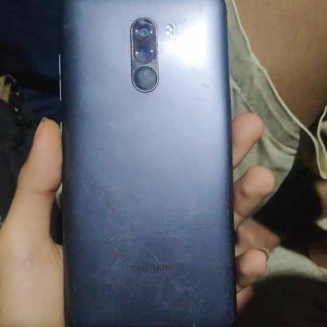 Pocophone F1 Mati total